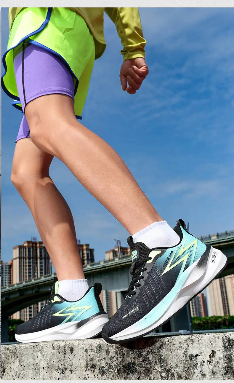 Shoes men tenis luxury  Fashion Mens Shoes Breathable Running Shoes